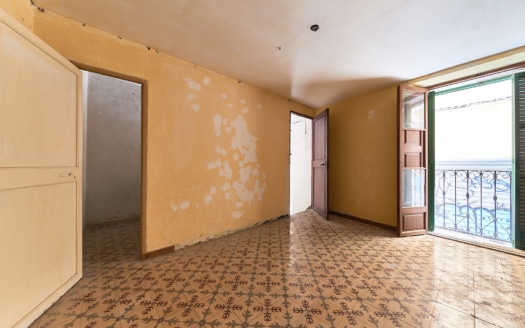 Investment: Historisches Apartment zum Sanieren in der Altstadt von Palma de Mallorca